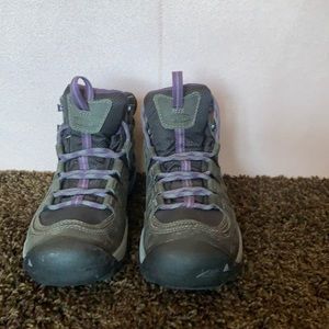 Keen waterproof hiking boots!